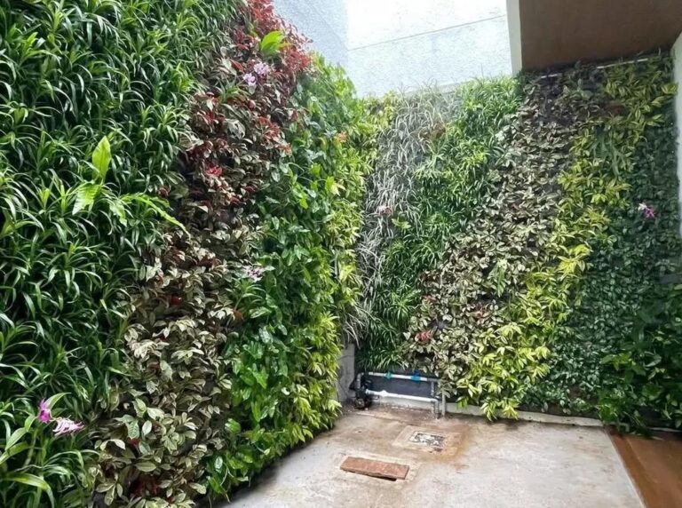 Konsep Taman Vertikal untuk Lahan Terbatas di Bandung